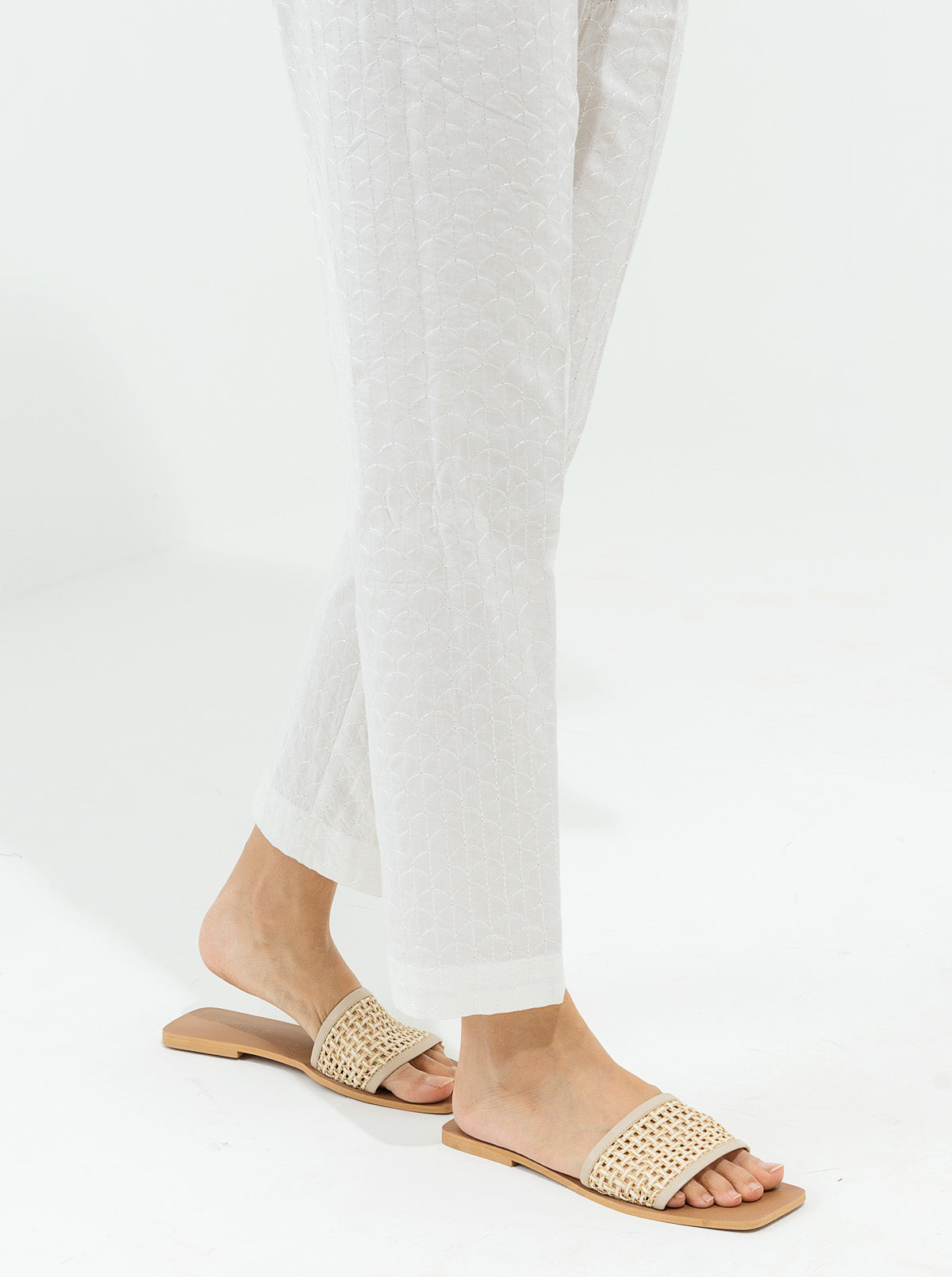 EMBROIDERED STRAIGHT PANTS