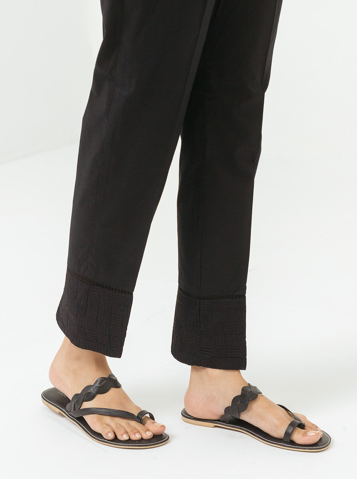 EMBROIDERED STRAIGHT PANTS