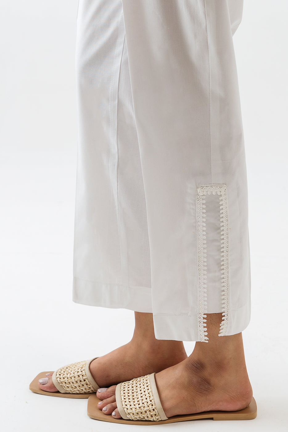 BASIC STRAIGHT PANTS