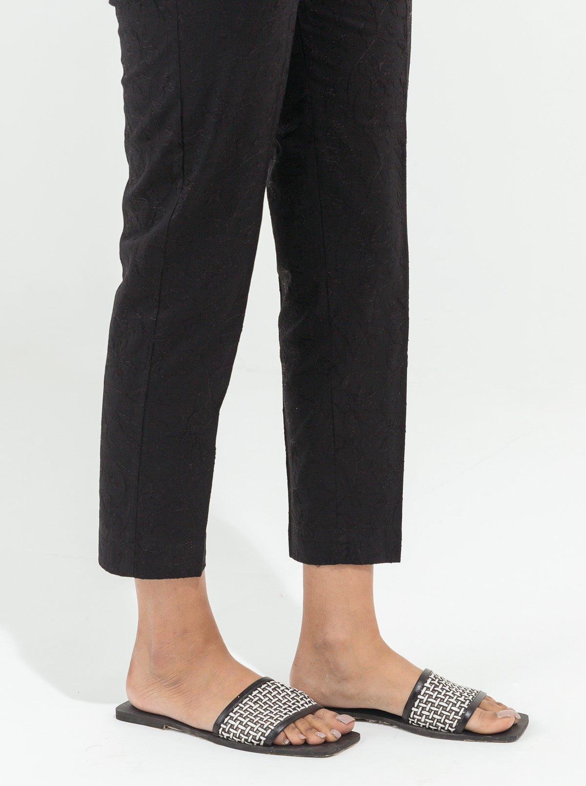 BASIC STRAIGHT PANTS
