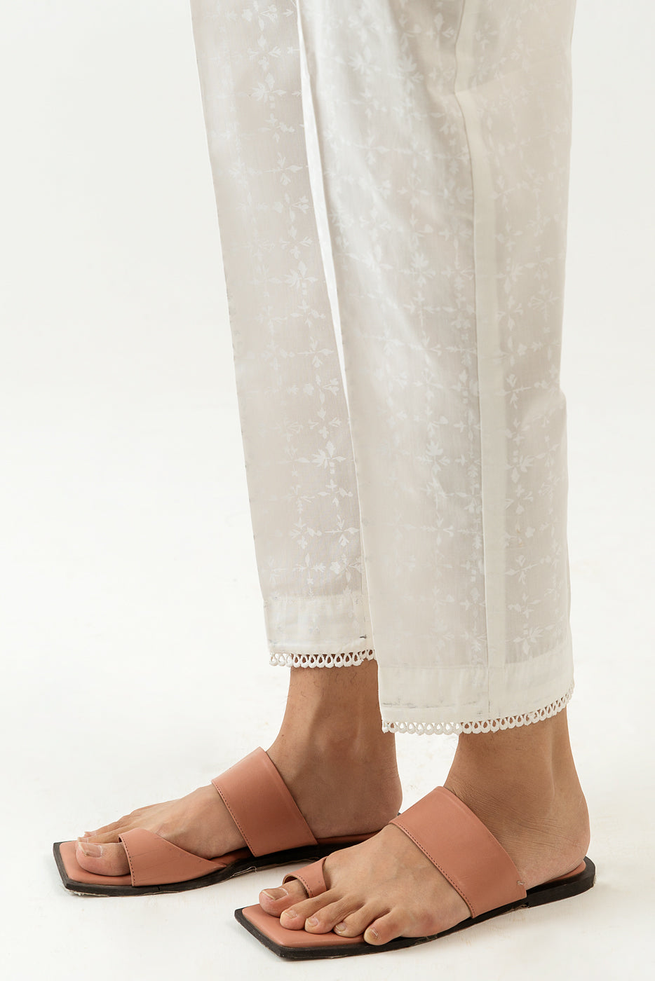 BASIC STRAIGHT PANTS