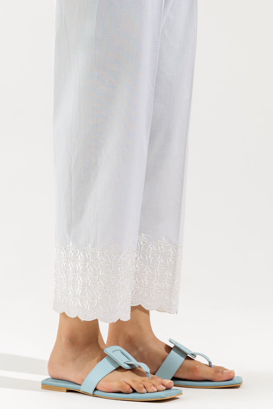 EMBROIDERED STRAIGHT PANTS