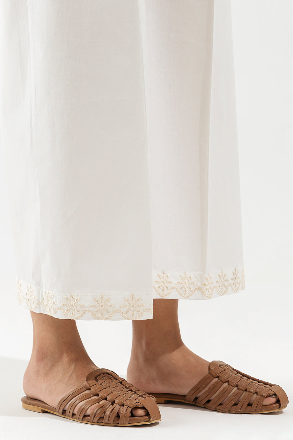 EMBROIDERED SLACK PANTS