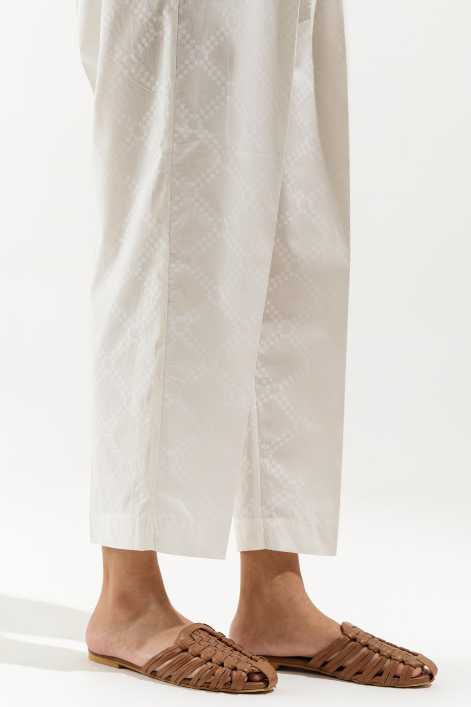 BASIC STRAIGHT PANTS