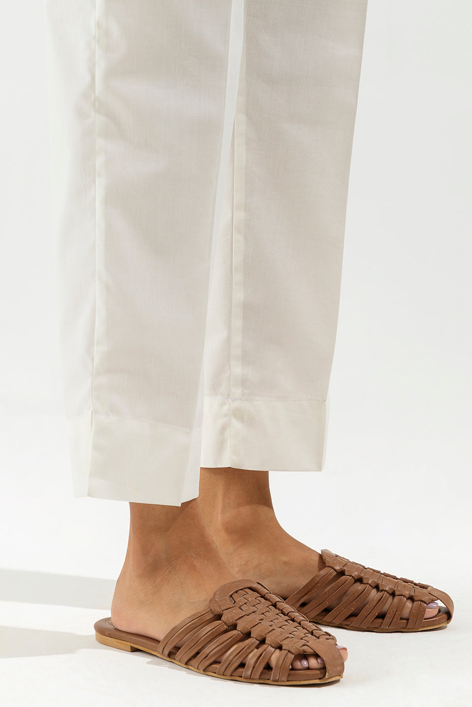 BASIC STRAIGHT PANTS