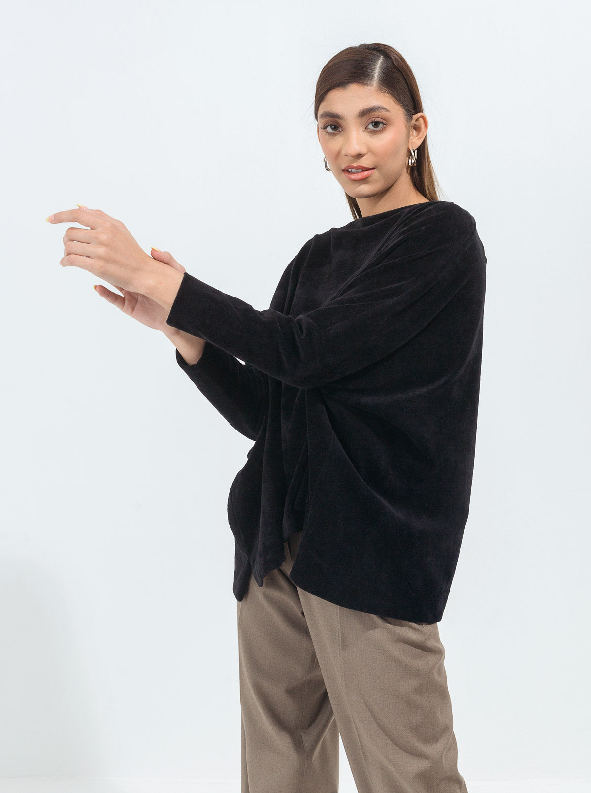 BLACK VELOUR BOXY TOP