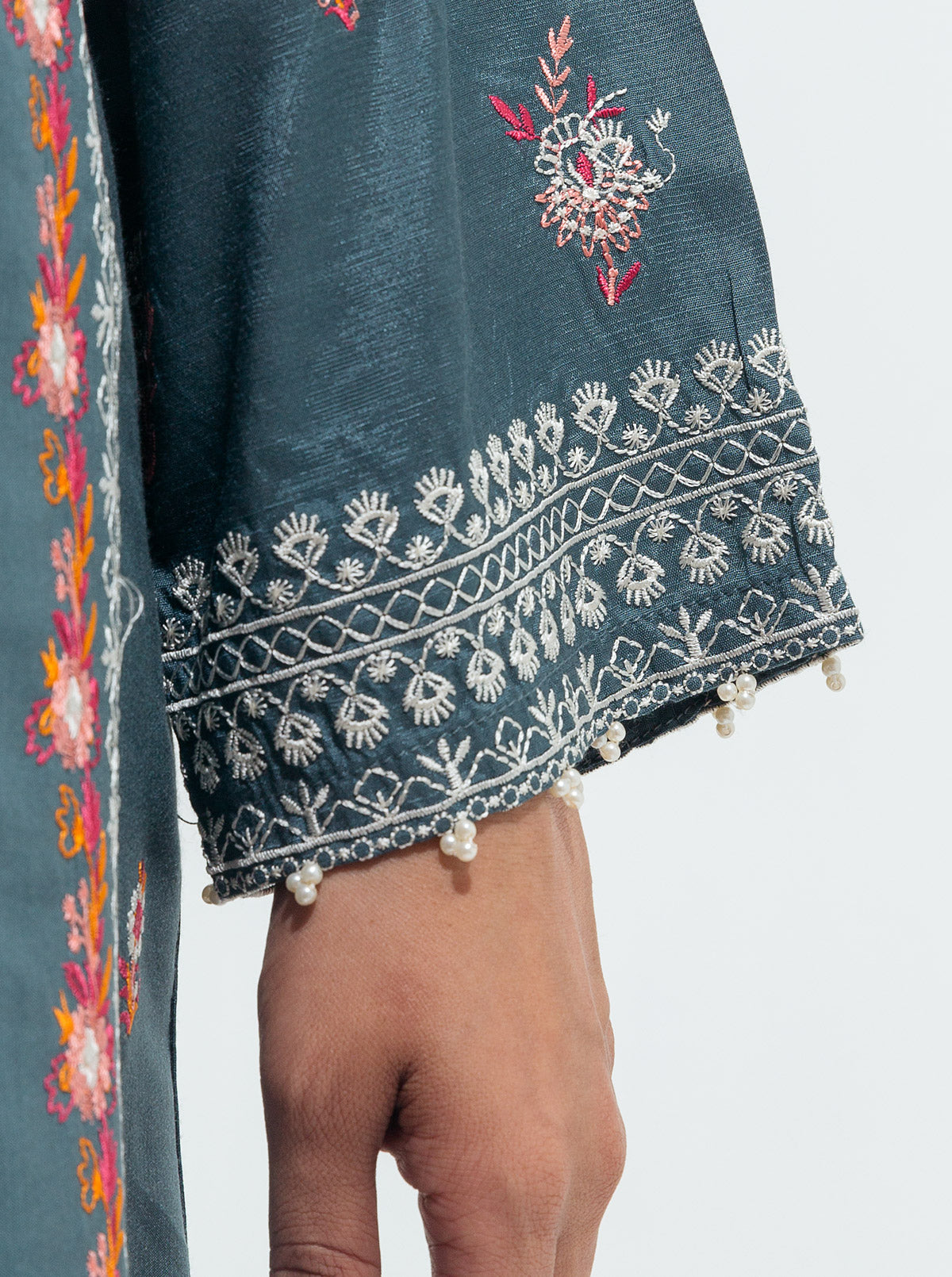 EMBROIDERED SHIRT