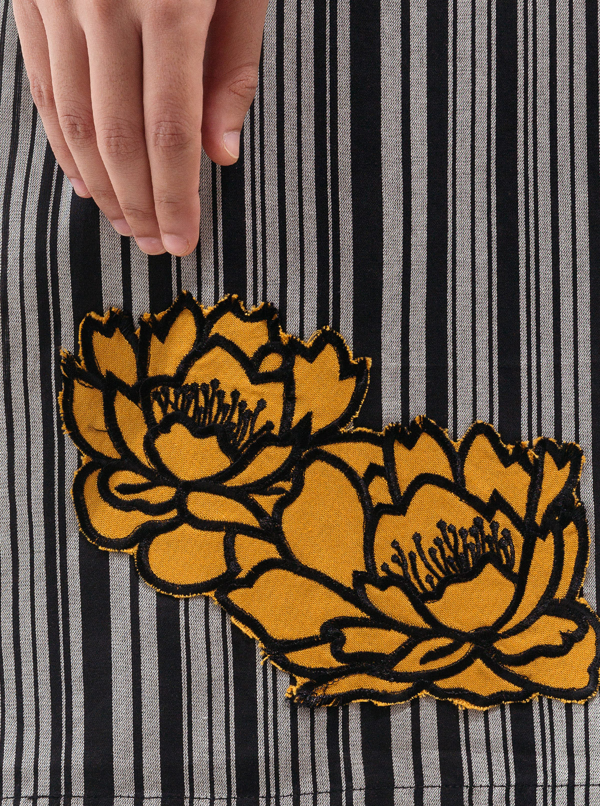 EMBROIDERED SHIRT