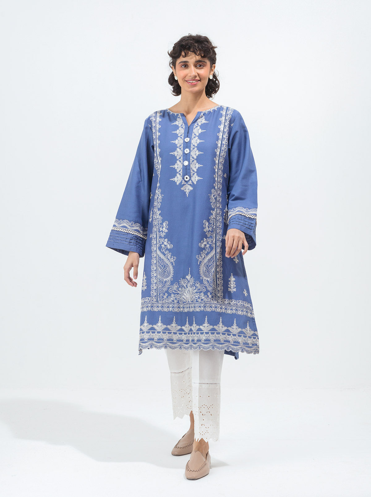 EMBROIDERED SHIRT