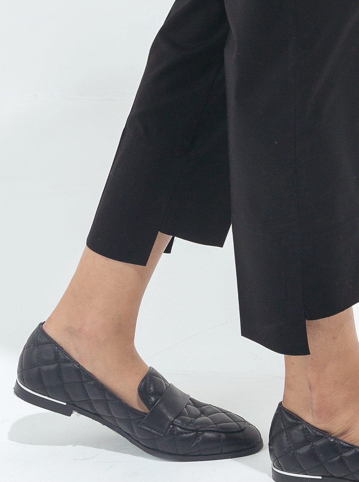BASIC STRAIGHT PANTS