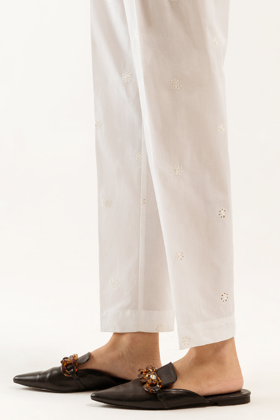 EMBROIDERED STRAIGHT PANTS