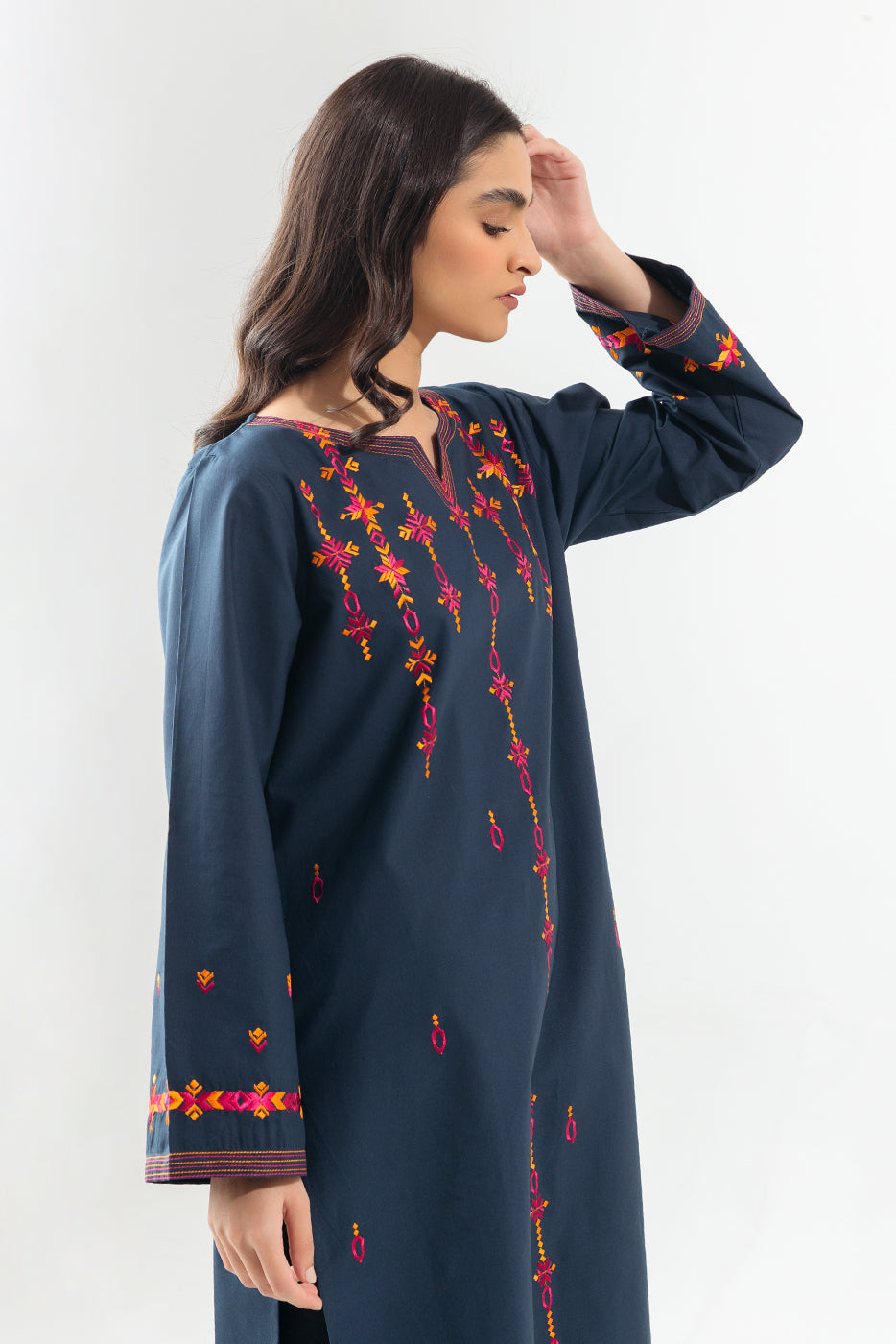 EMBROIDERED SHIRT