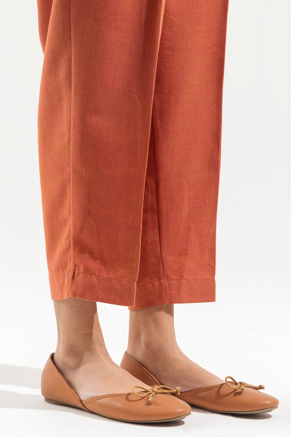 BASIC STRAIGHT PANTS