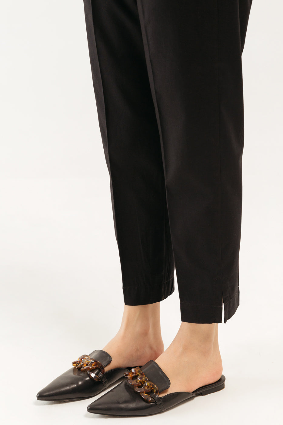 BASIC STRAIGHT PANTS