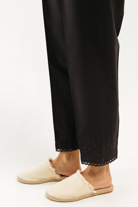 EMBROIDERED STRAIGHT PANTS