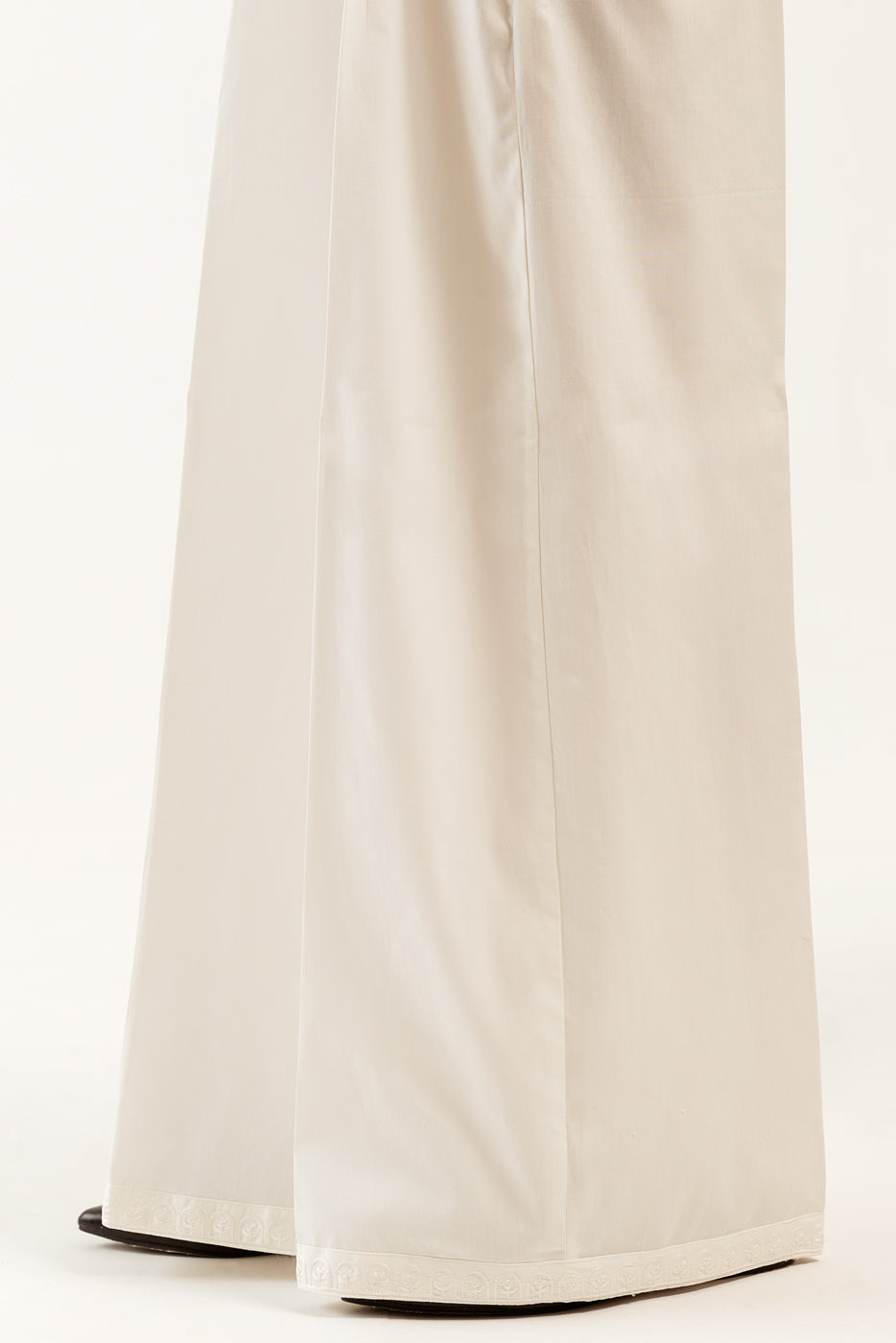 EMBROIDERED CULOTTE PANTS