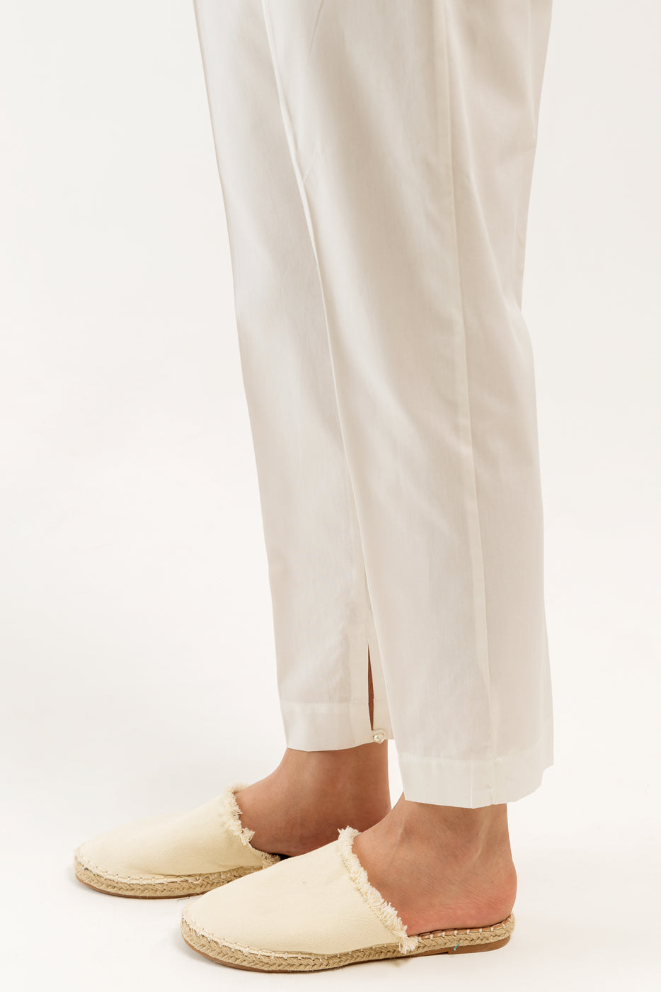 BASIC STRAIGHT PANTS