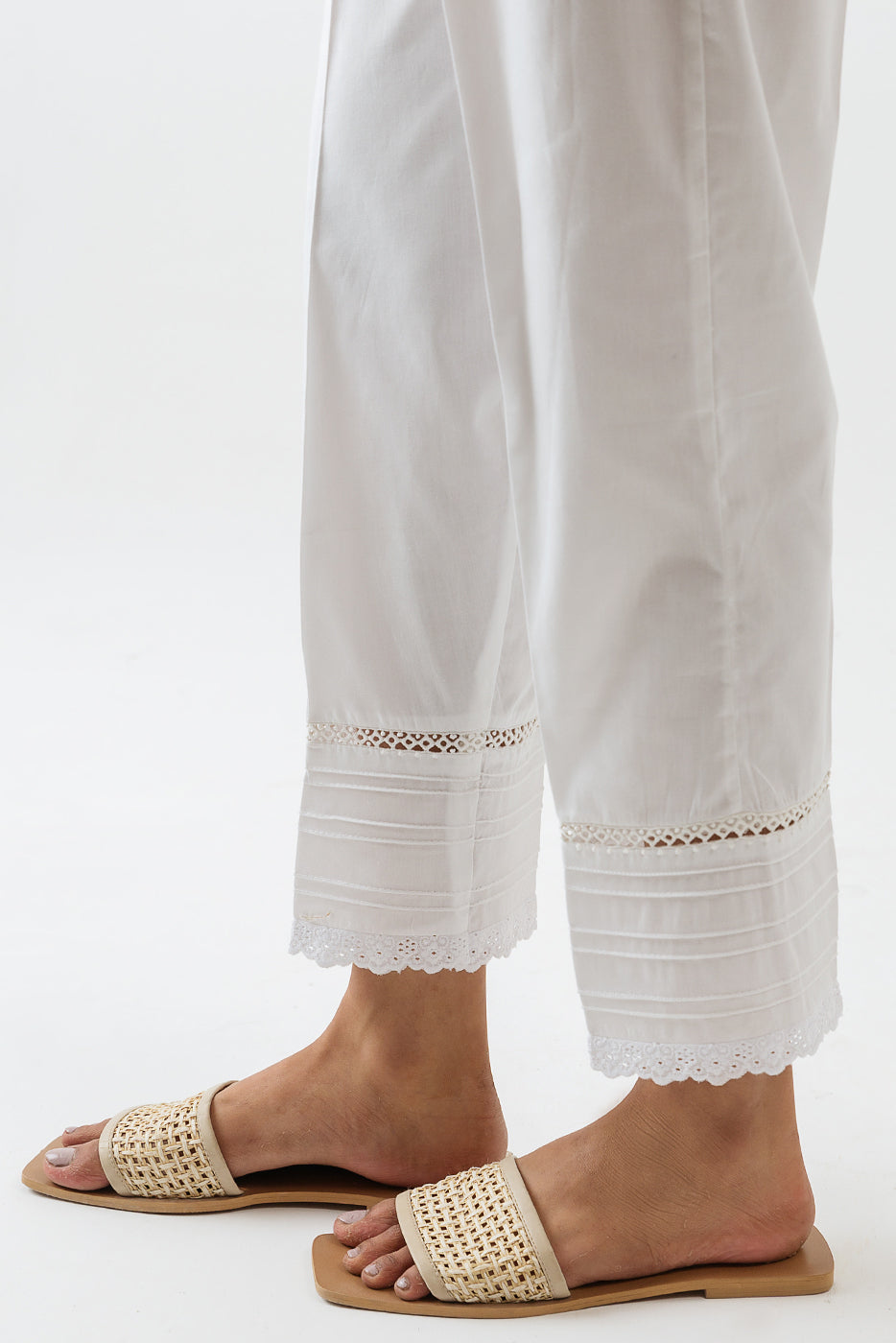 BASIC STRAIGHT PANTS