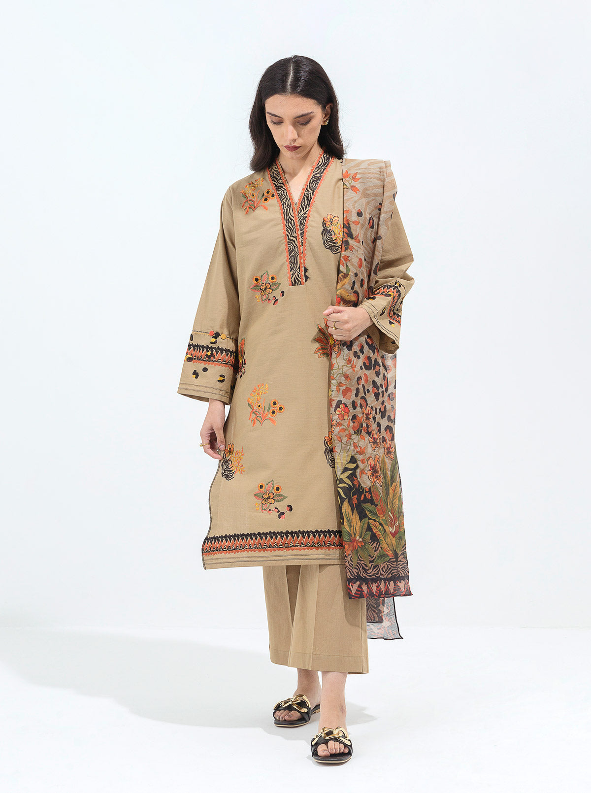 ANTIQUE HUES-EMBROIDERED-2P