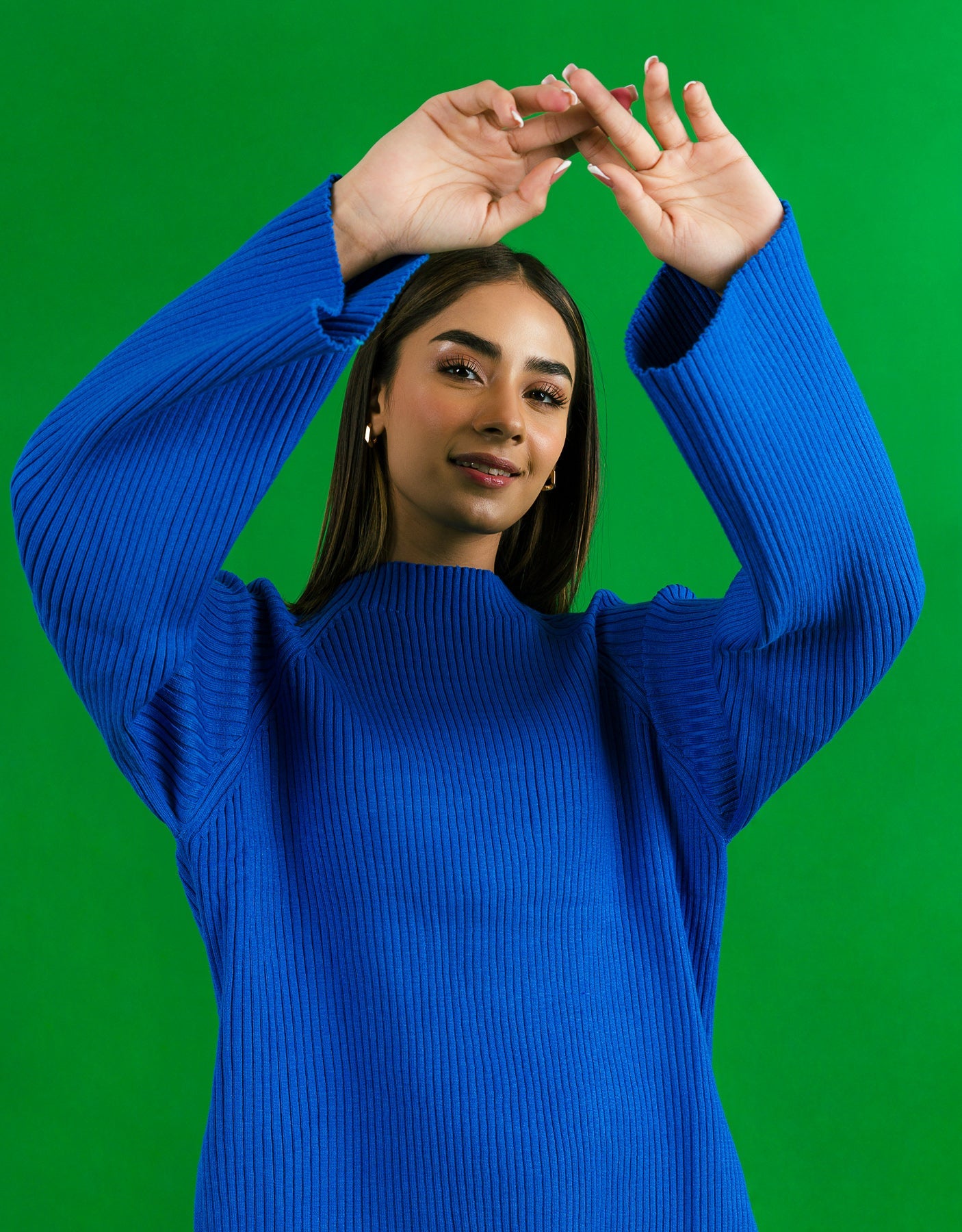 SOLID COLOURED KNITTED SWEATER
