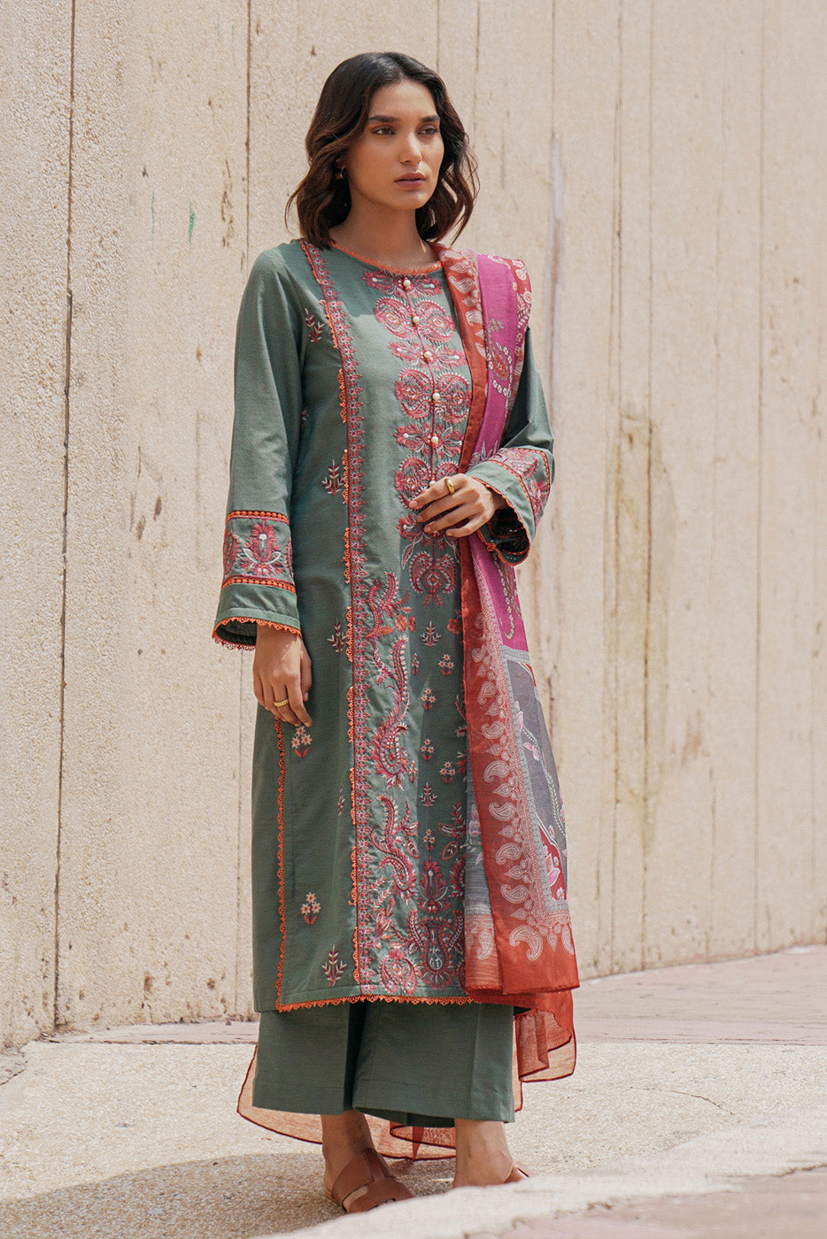 3 PIECE - EMBROIDERED KHADDAR SUIT - ETHNIC GLAM
