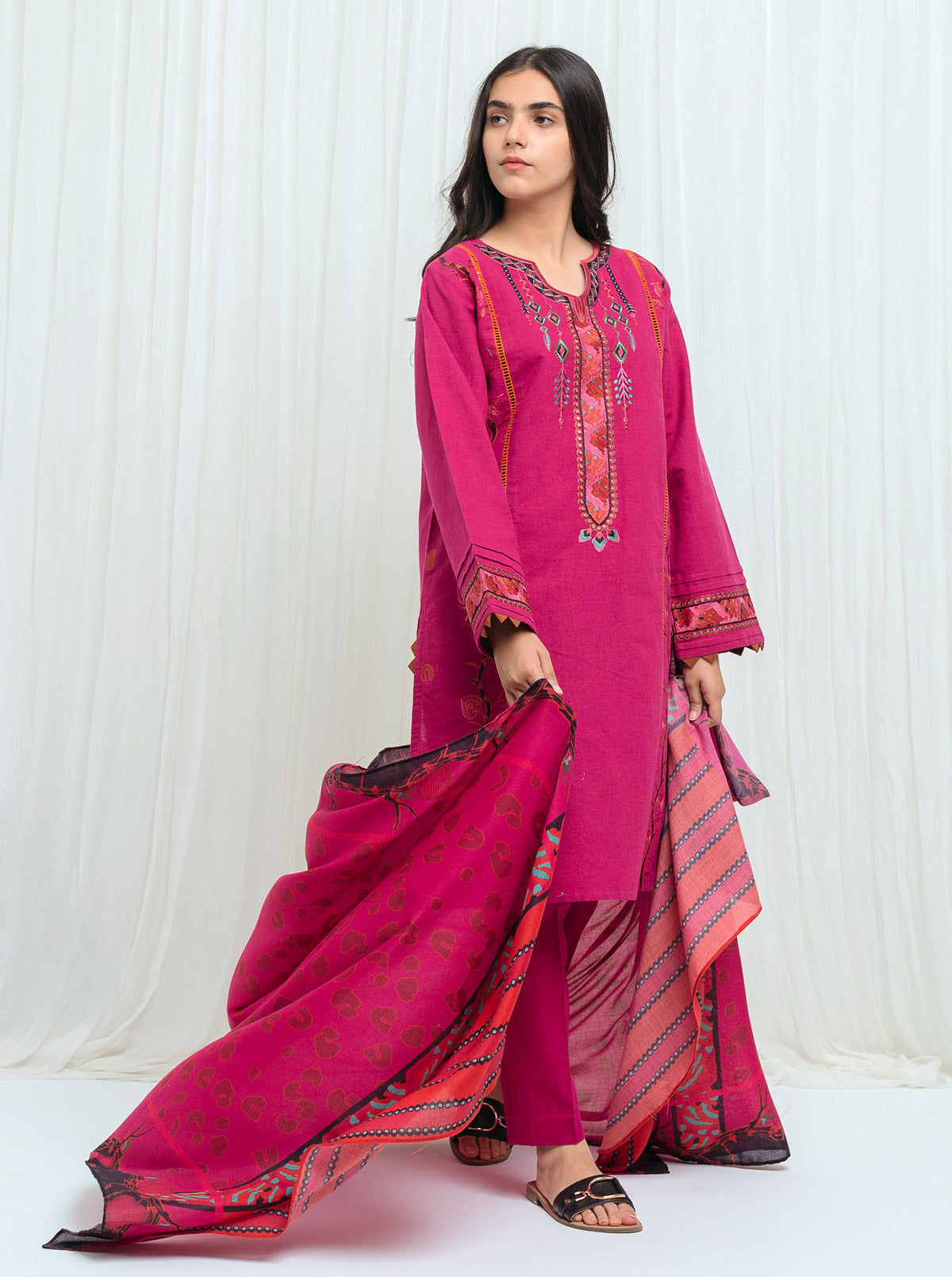 Reverie Pink With Printed Shawl - 2P