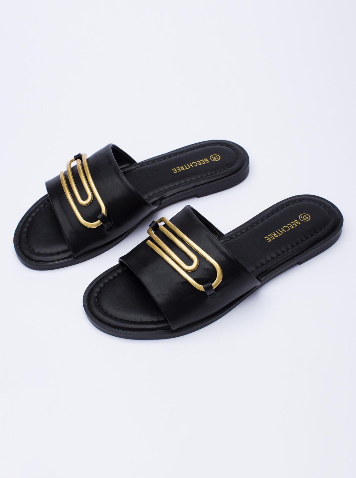 FOOTWEAR