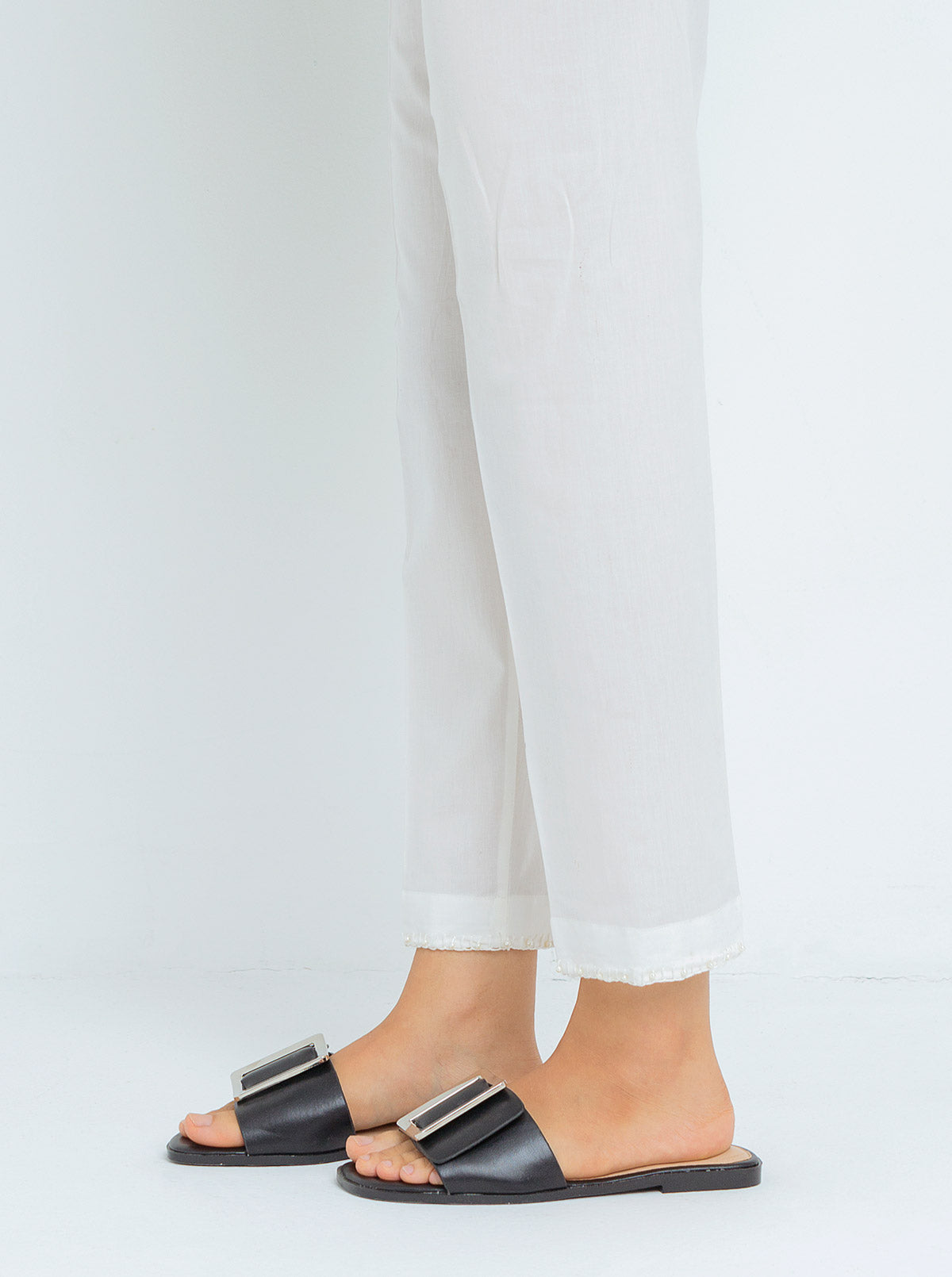 BASIC STRAIGHT PANTS