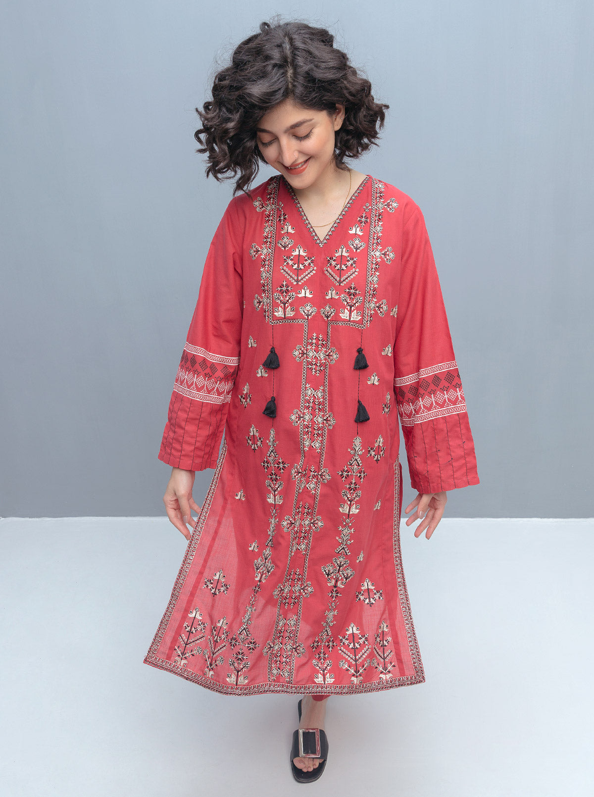 EMBROIDERED SHIRT