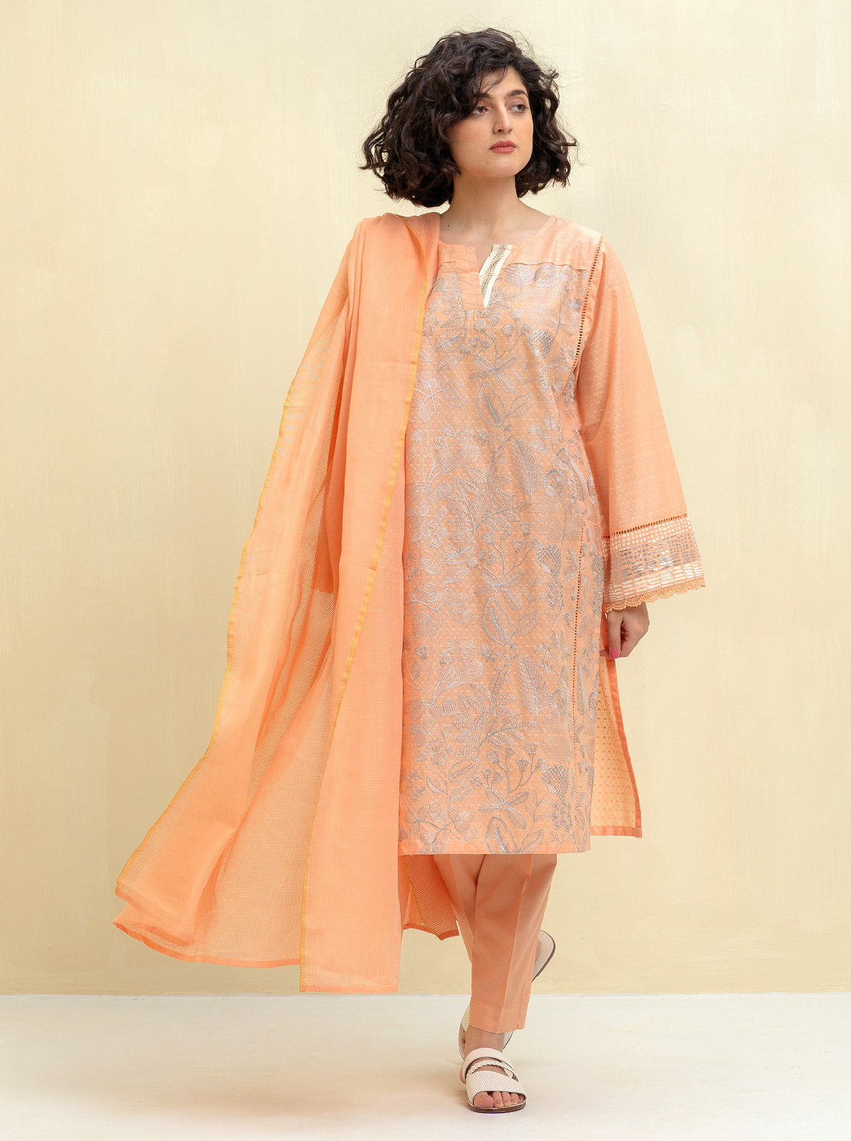 EMBROIDERED SHIRT WITH DUPATTA
