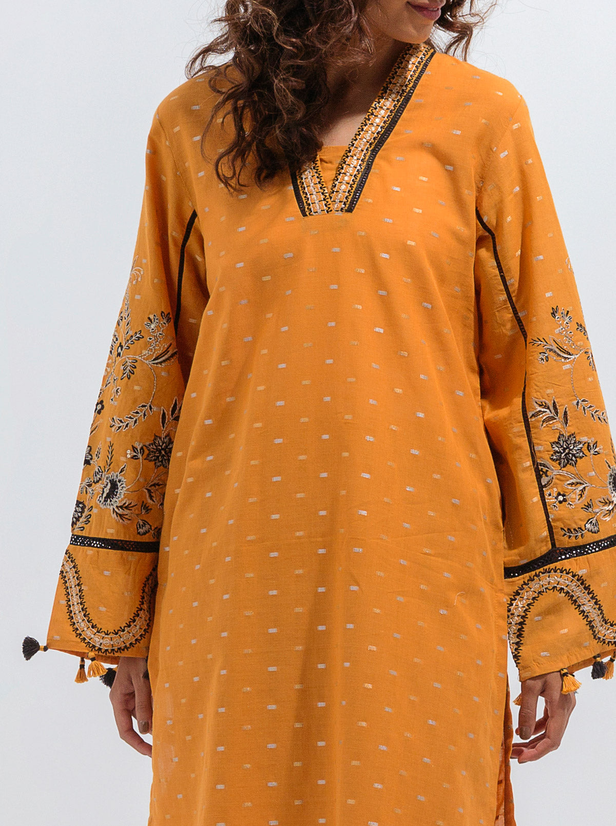 EMBROIDERED SHIRT