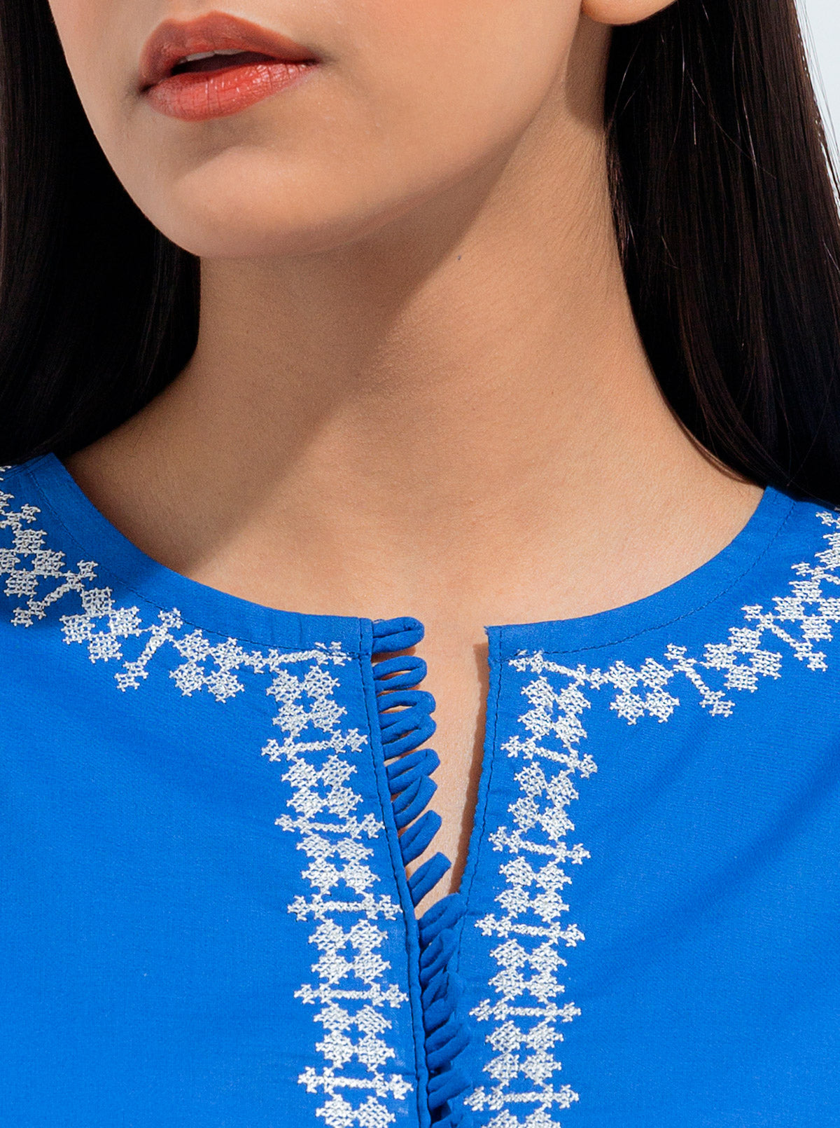 EMBROIDERED SHIRT