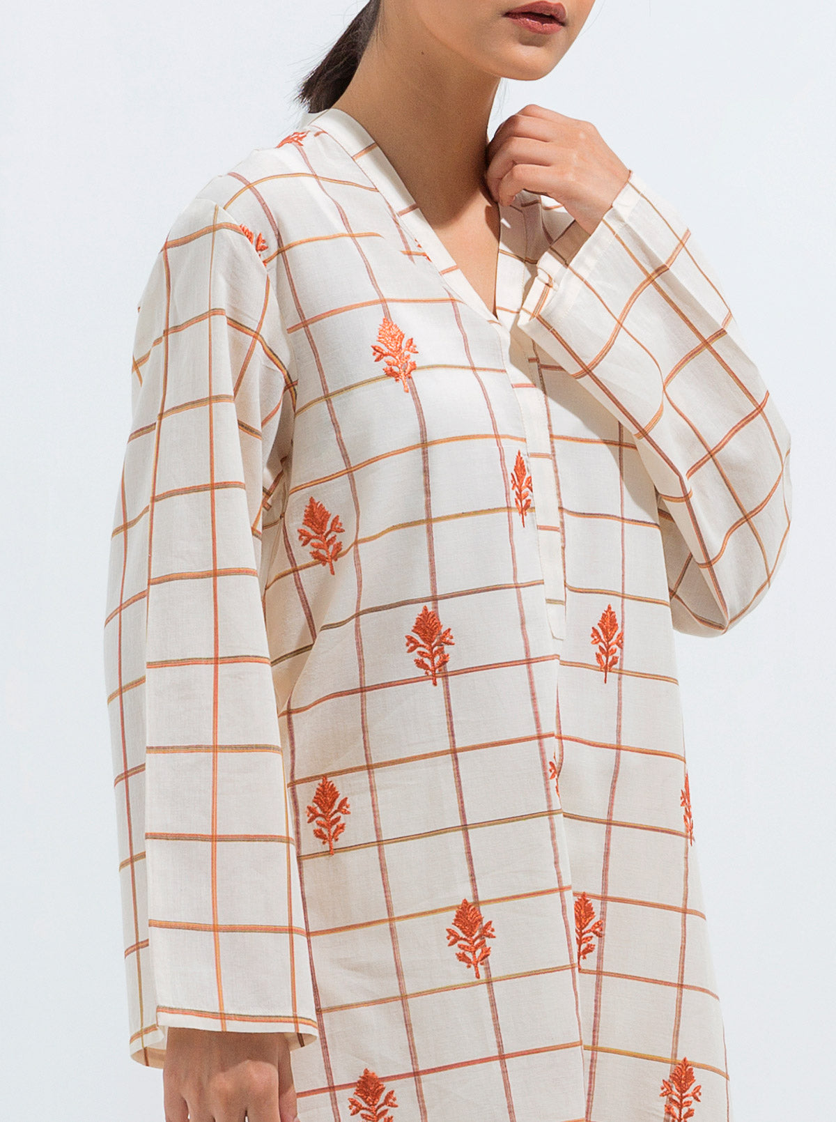 EMBROIDERED SHIRT