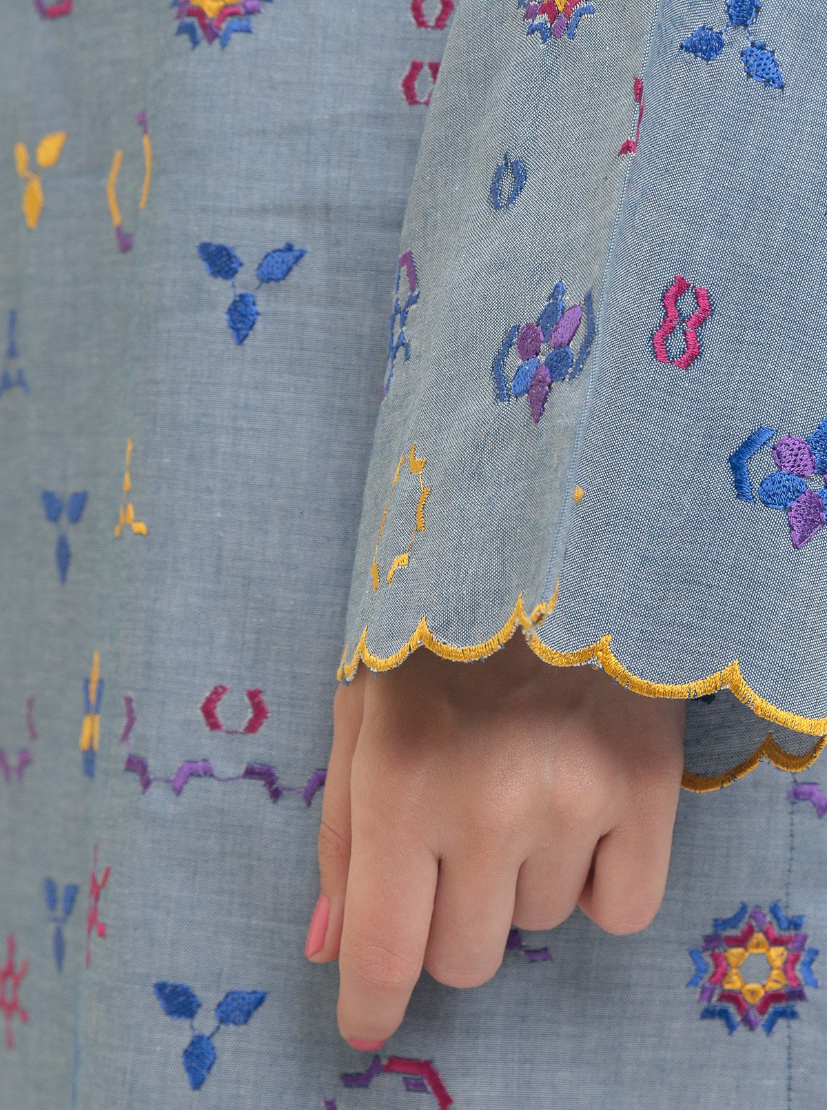 EMBROIDERED SHIRT