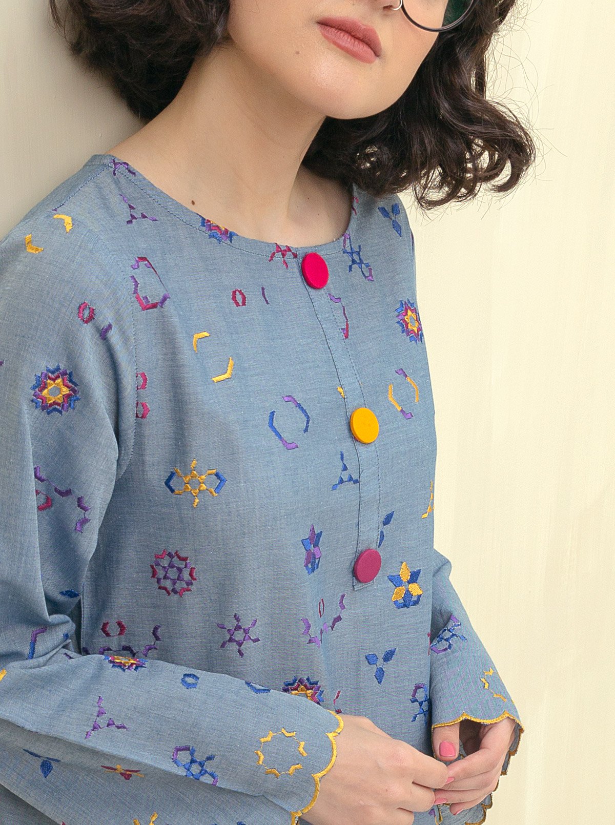 EMBROIDERED SHIRT