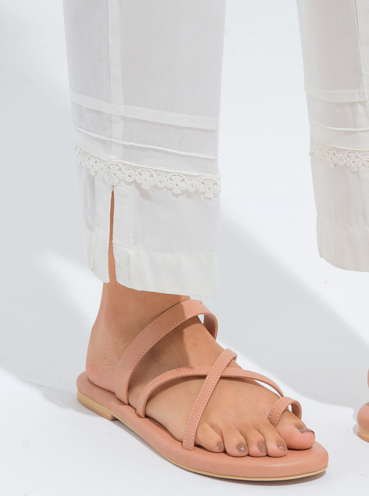 BASIC STRAIGHT PANTS