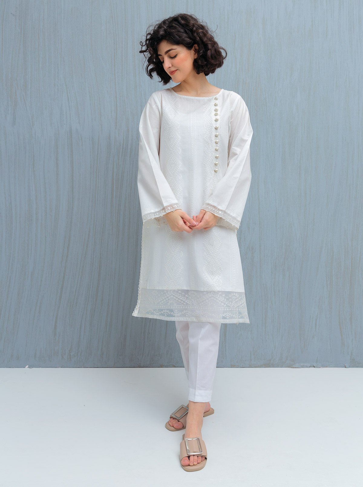EMBROIDERED SHIRT