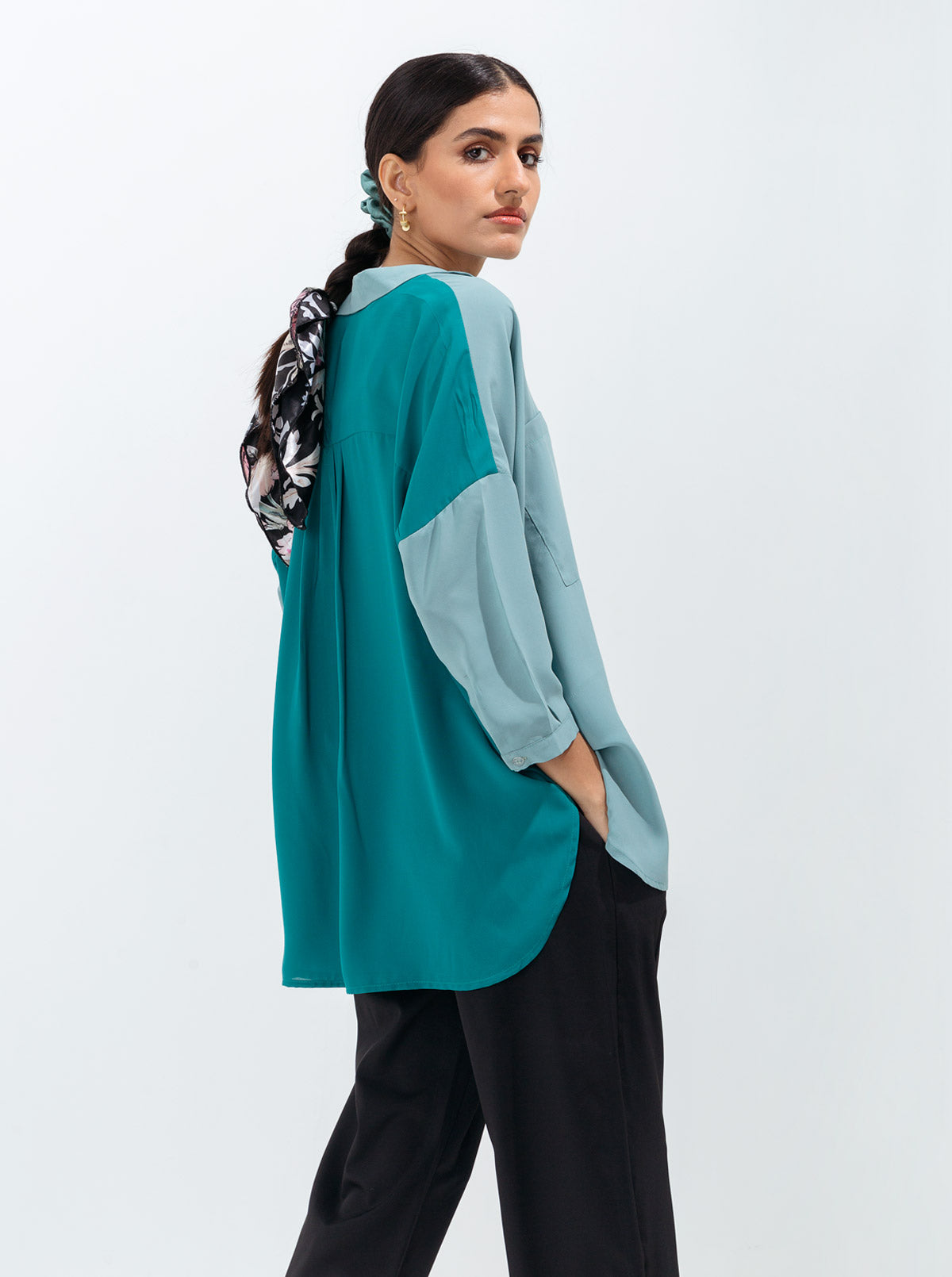 COLOR BLOCK FLOWY SHIRT