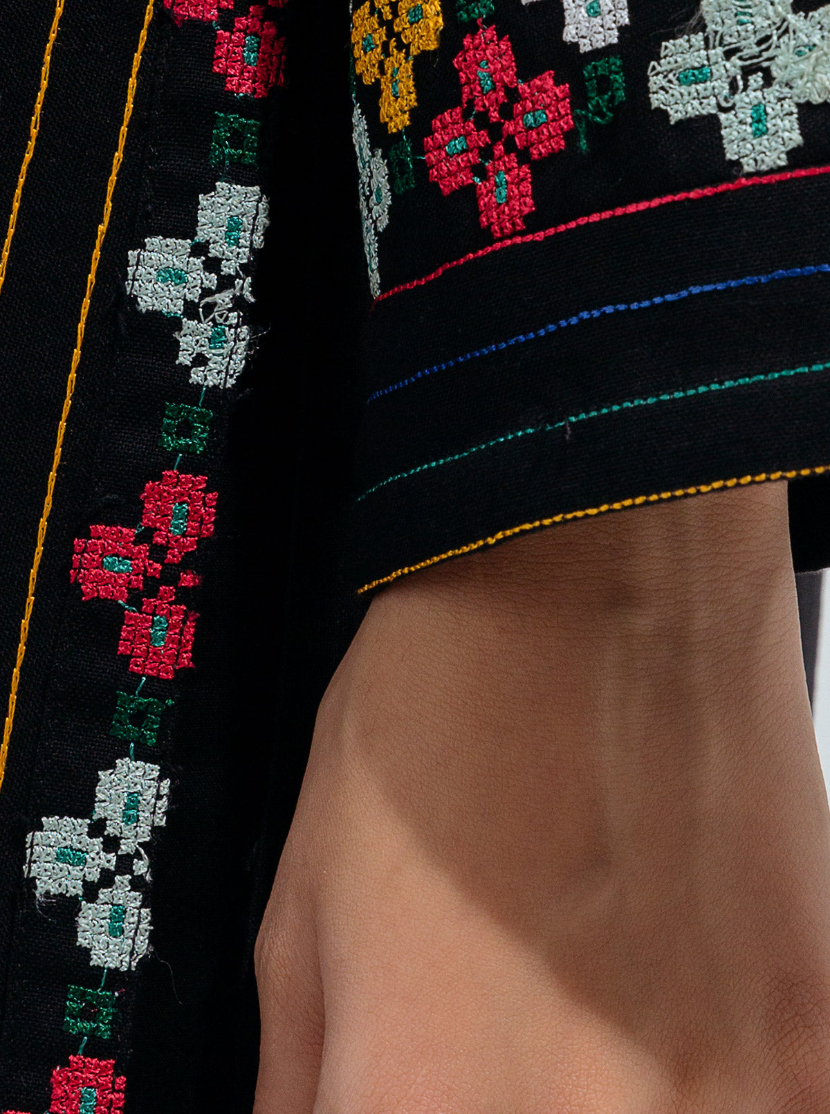 EMBROIDERED SHIRT