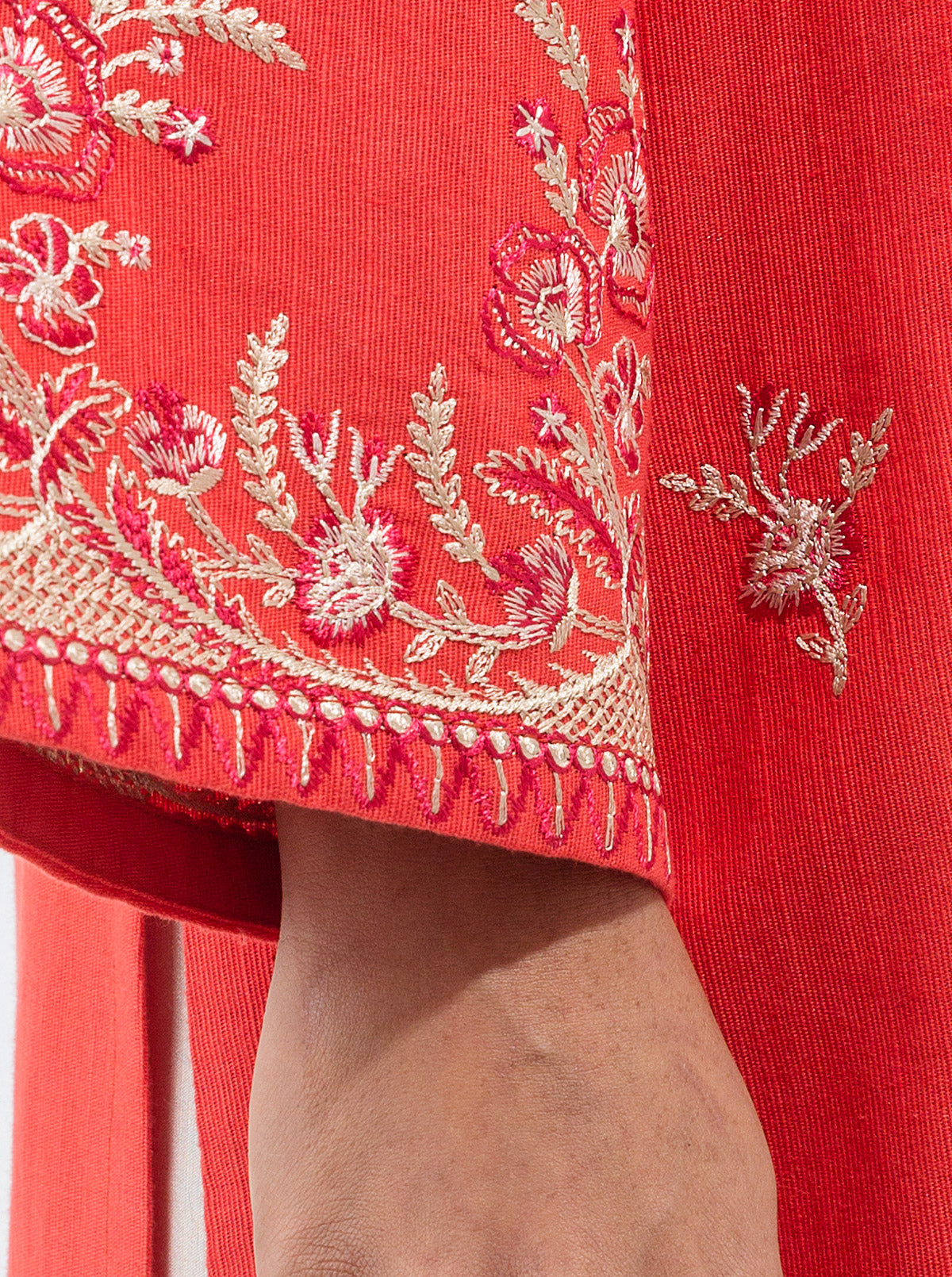EMBROIDERED SHIRT