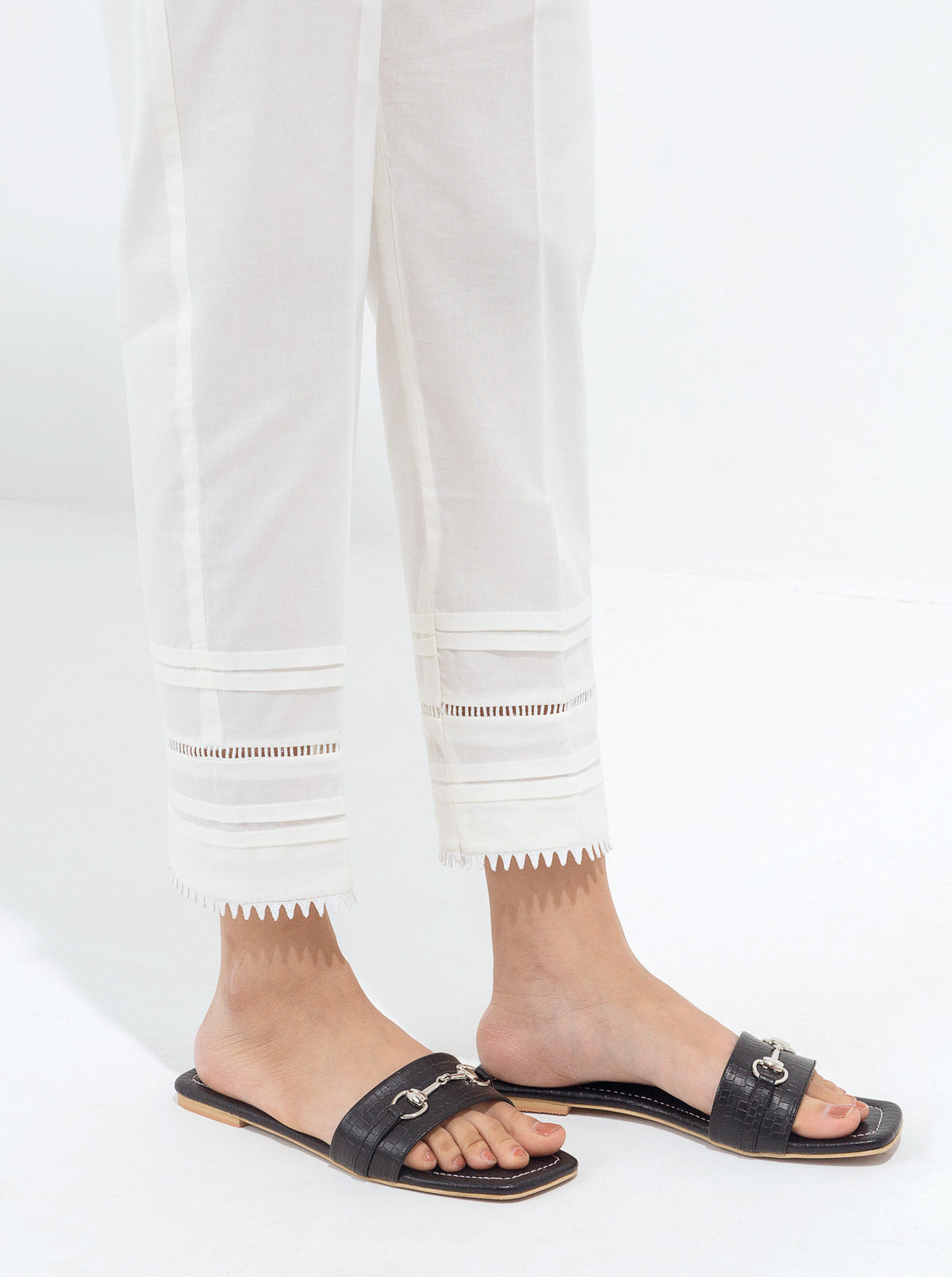 BASIC STRAIGHT PANTS