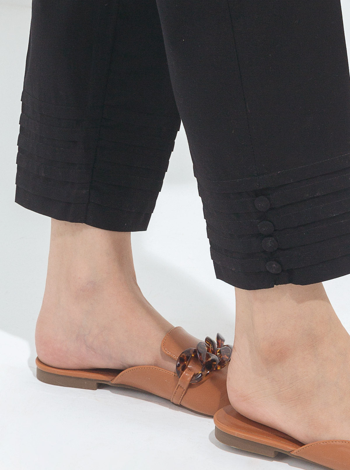 BASIC STRAIGHT PANTS