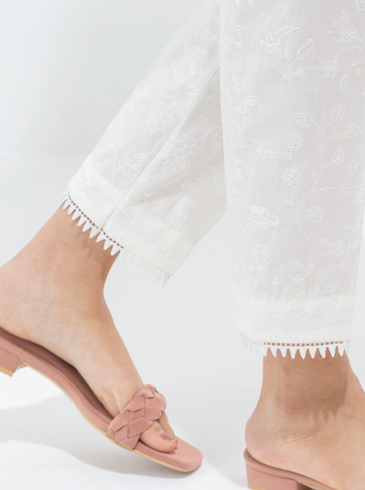 BASIC STRAIGHT PANTS