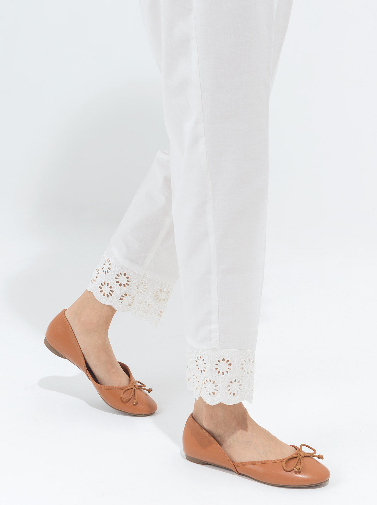 EMBROIDERED STRAIGHT PANTS