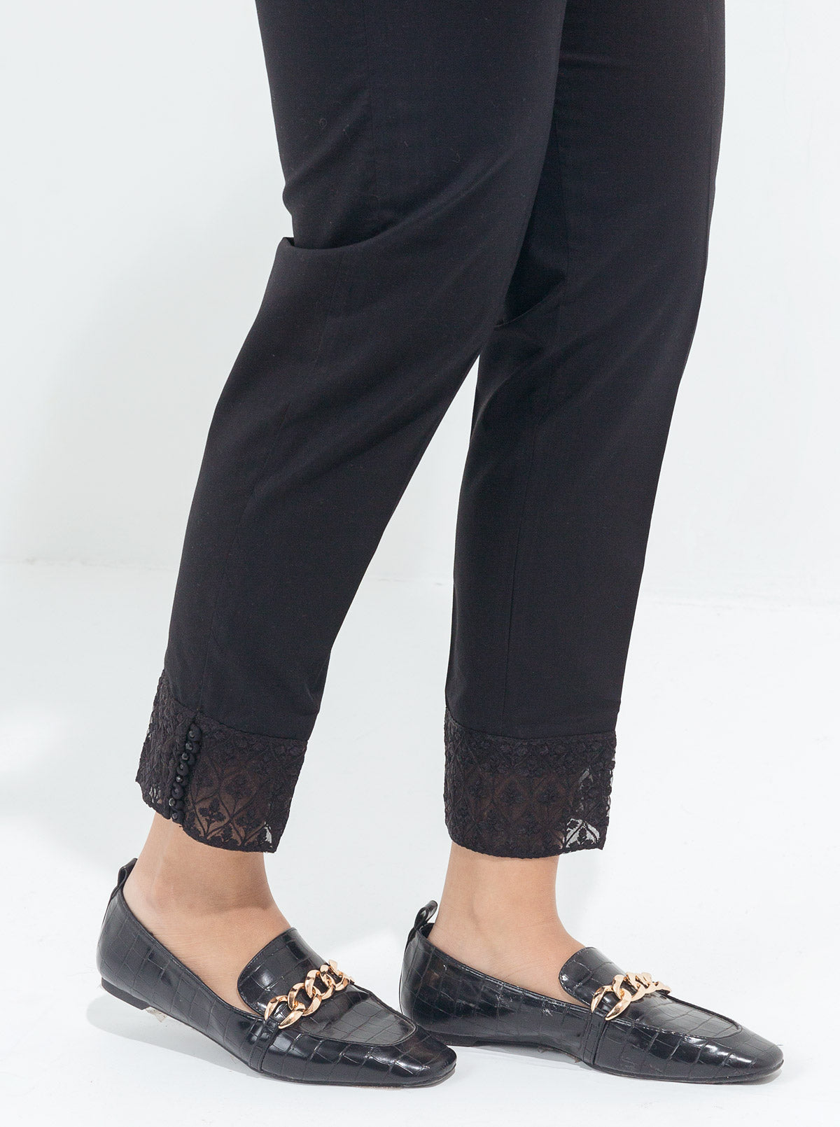 STAIGHT PANTS