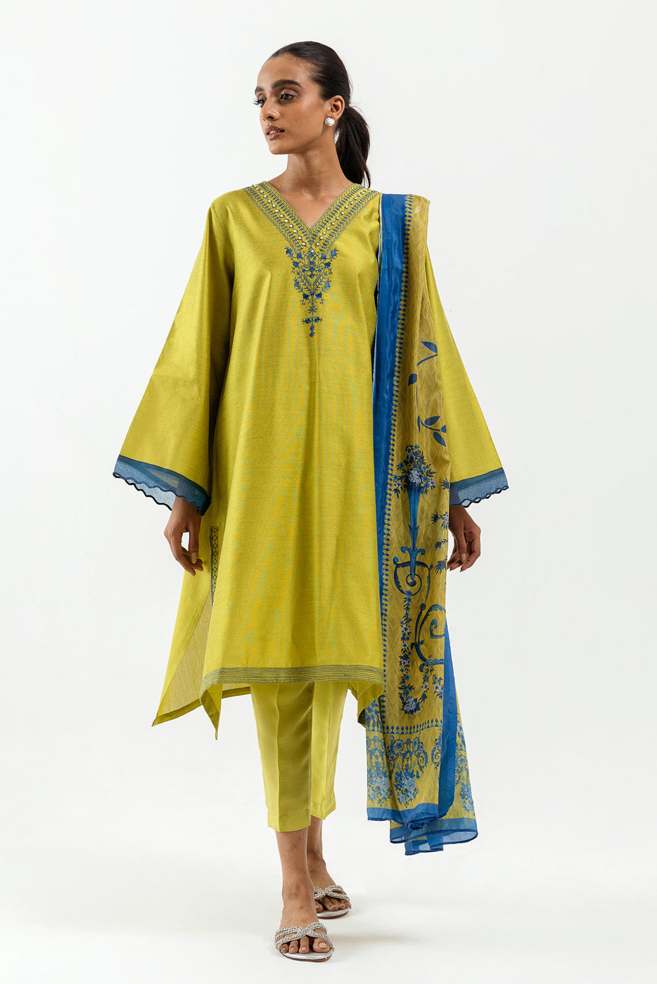 EMBROIDERED SHIRT WITH DUPATTA AND PANTS
