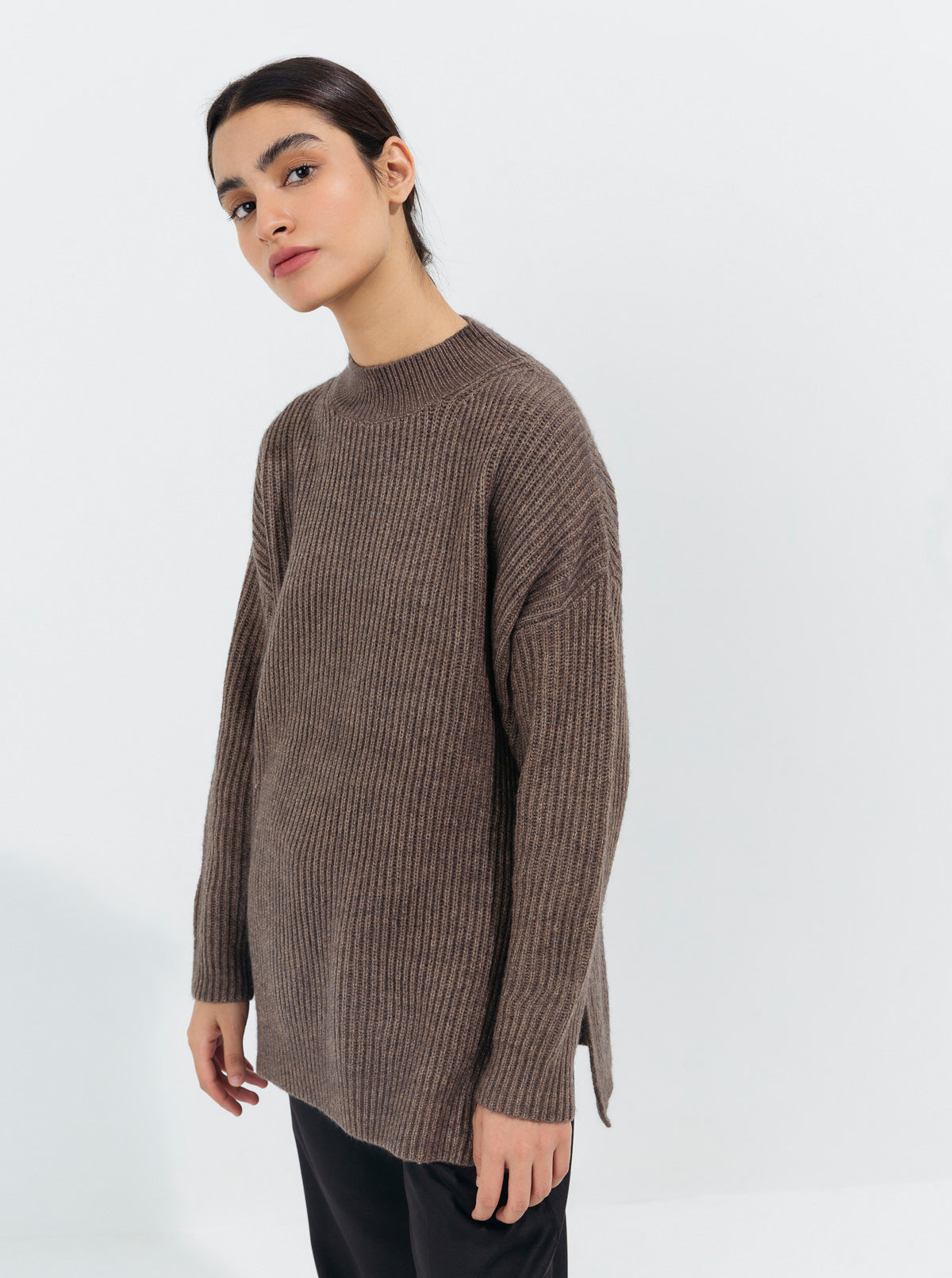 GRAY RIB KNIT PULLOVER SWEATER