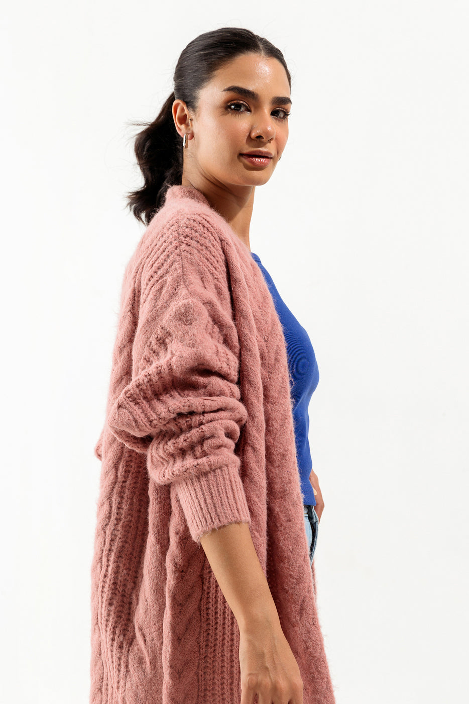 LIGHT PINK CABLE KNIT SHRUG