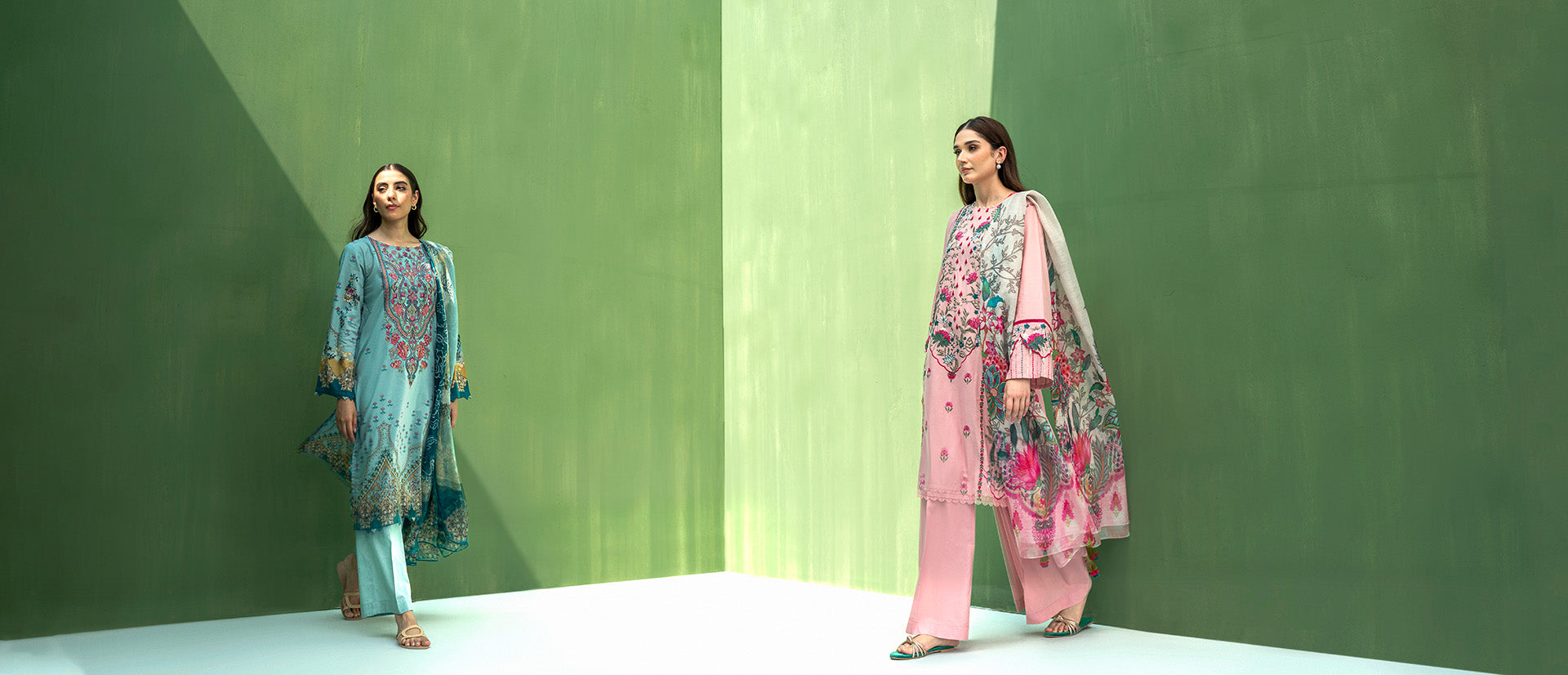 Style Guide for Summer 2024 – Pakistani Readymade Dresses