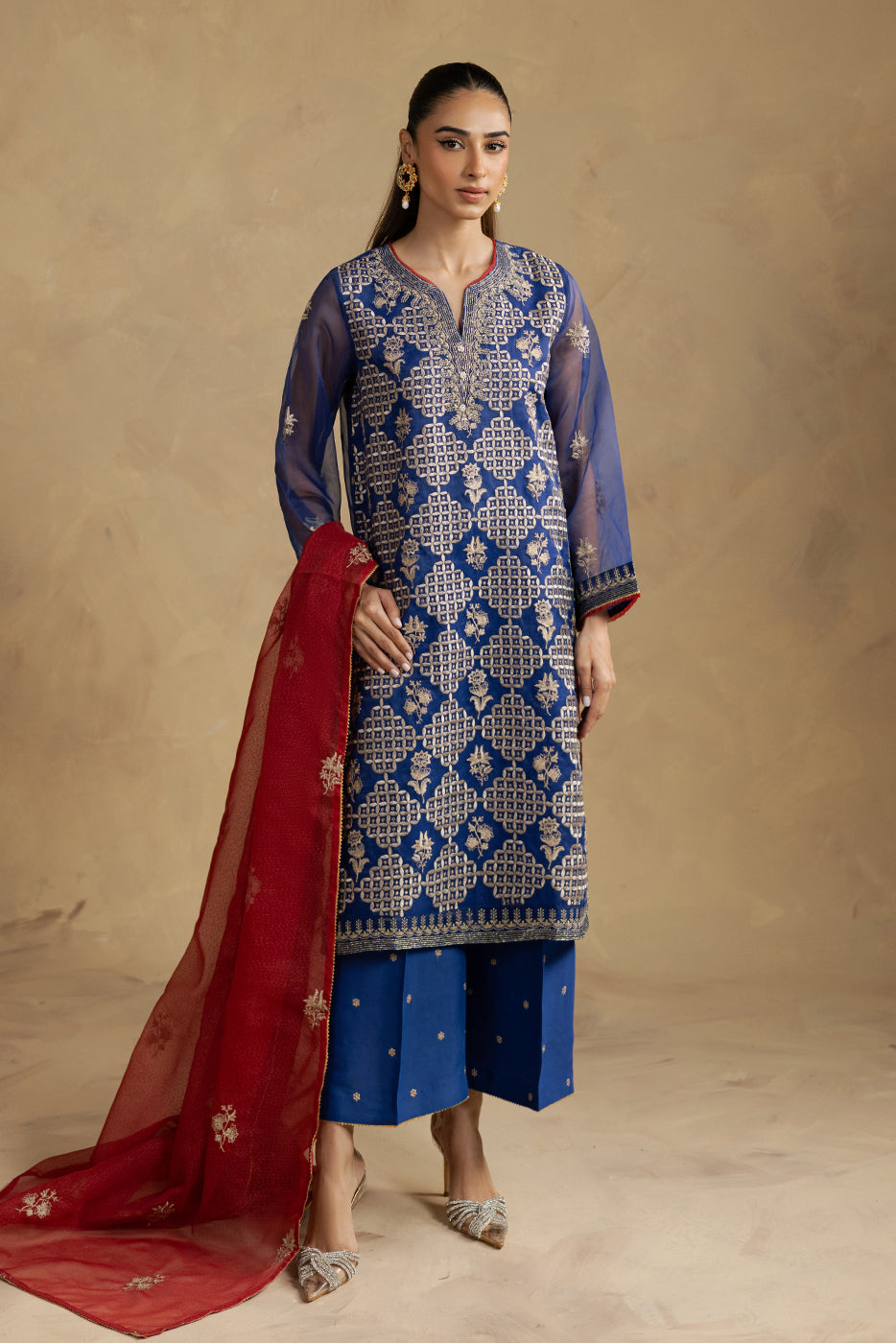 3 PIECE EMBROIDERED ORGANZA SUIT (LUXURY-PRET)